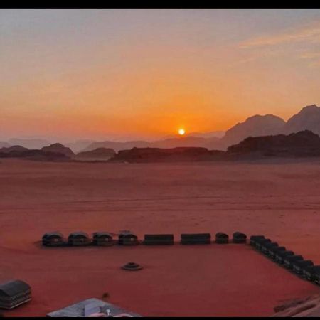 Hotel Bedouin Adventure & Tours Wadi Rum Esterno foto