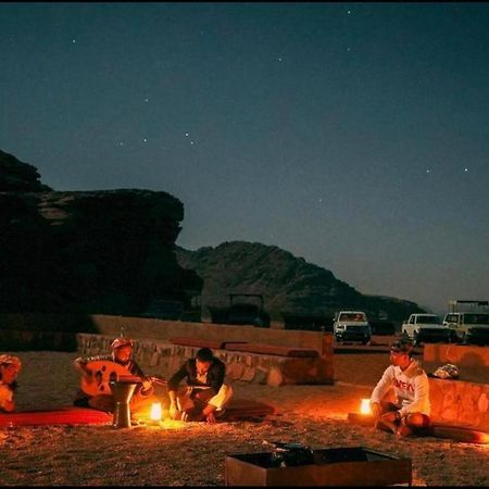 Hotel Bedouin Adventure & Tours Wadi Rum Esterno foto
