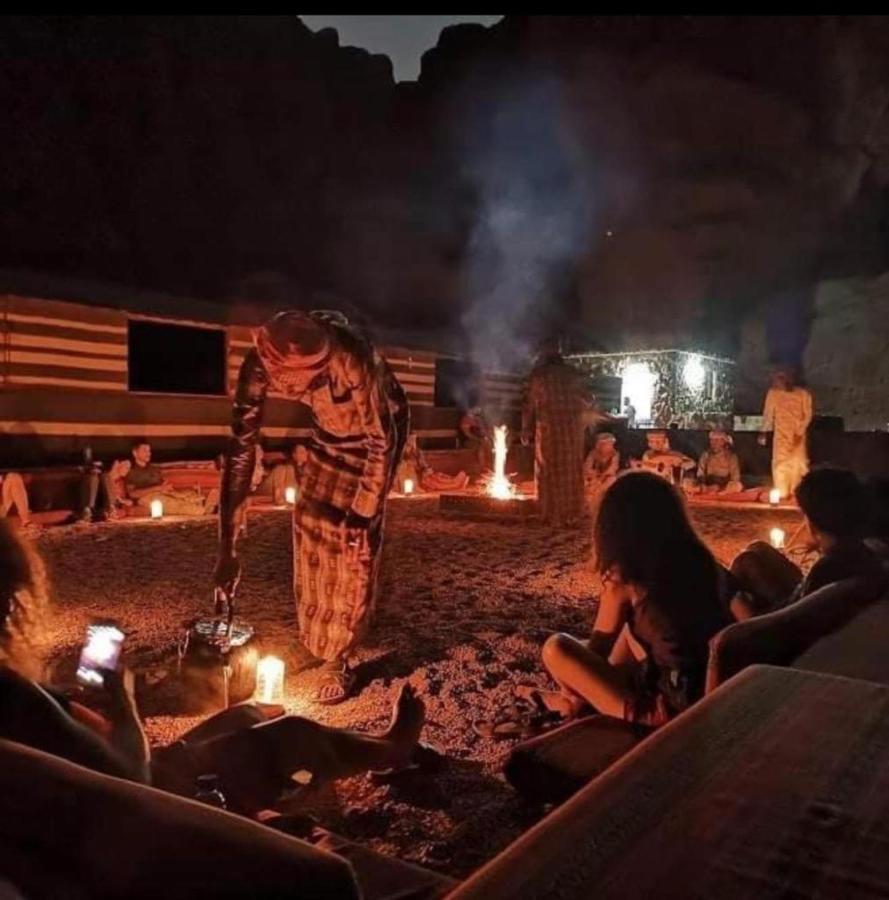 Hotel Bedouin Adventure & Tours Wadi Rum Esterno foto