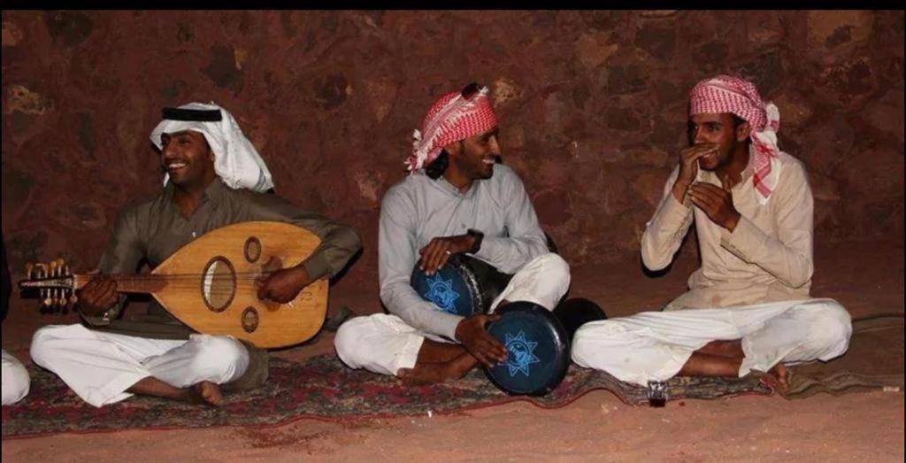 Hotel Bedouin Adventure & Tours Wadi Rum Esterno foto