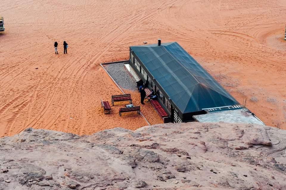 Hotel Bedouin Adventure & Tours Wadi Rum Esterno foto