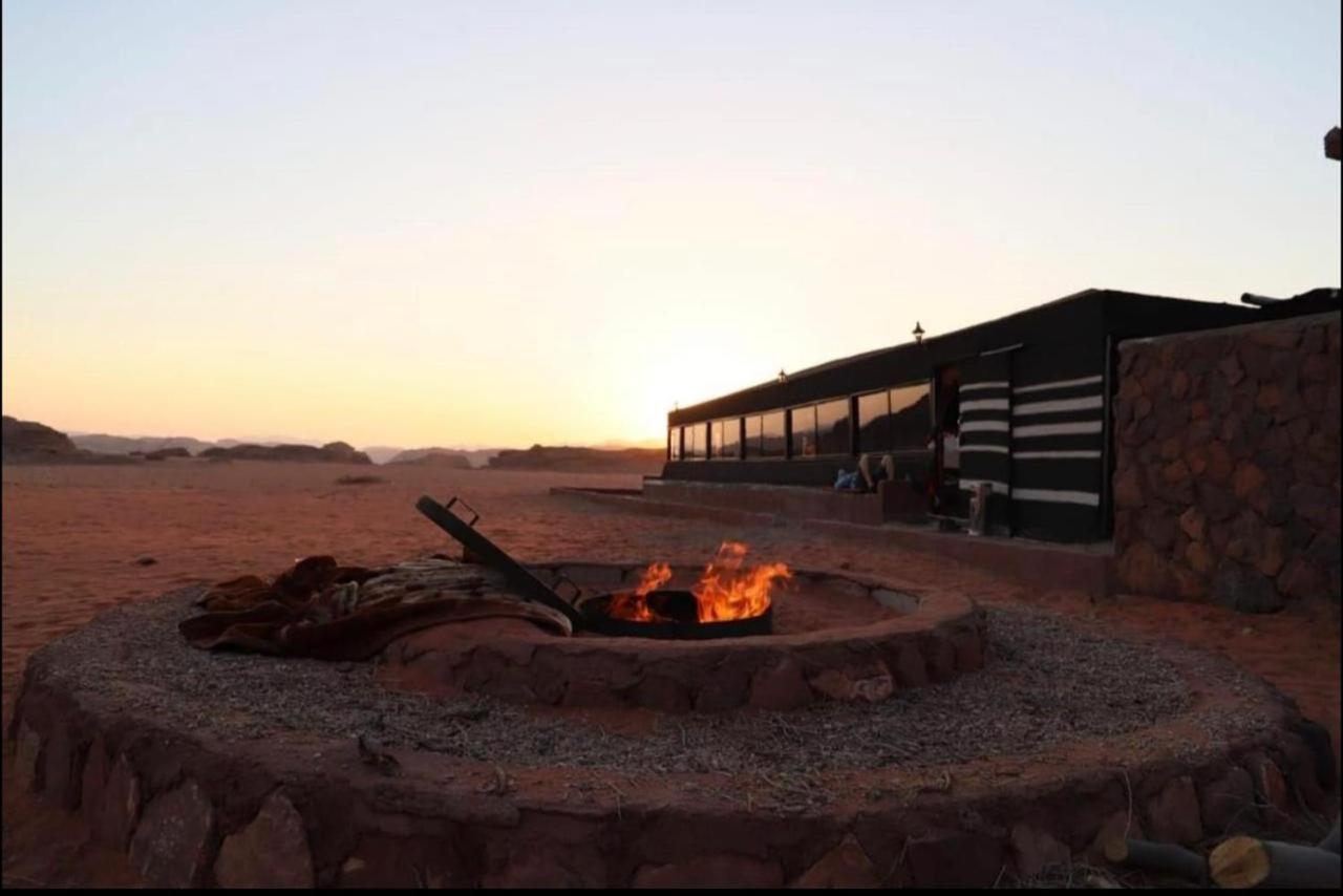 Hotel Bedouin Adventure & Tours Wadi Rum Esterno foto
