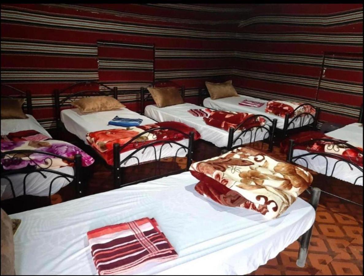 Hotel Bedouin Adventure & Tours Wadi Rum Esterno foto