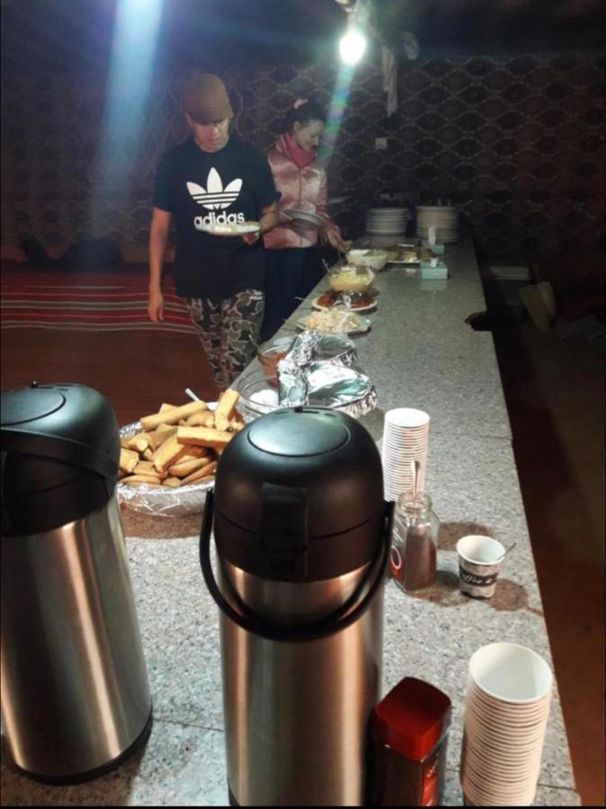 Hotel Bedouin Adventure & Tours Wadi Rum Esterno foto