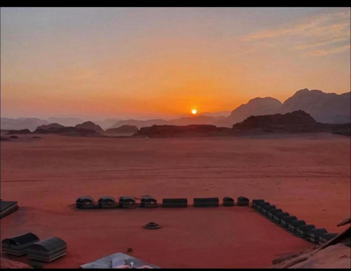 Hotel Bedouin Adventure & Tours Wadi Rum Esterno foto