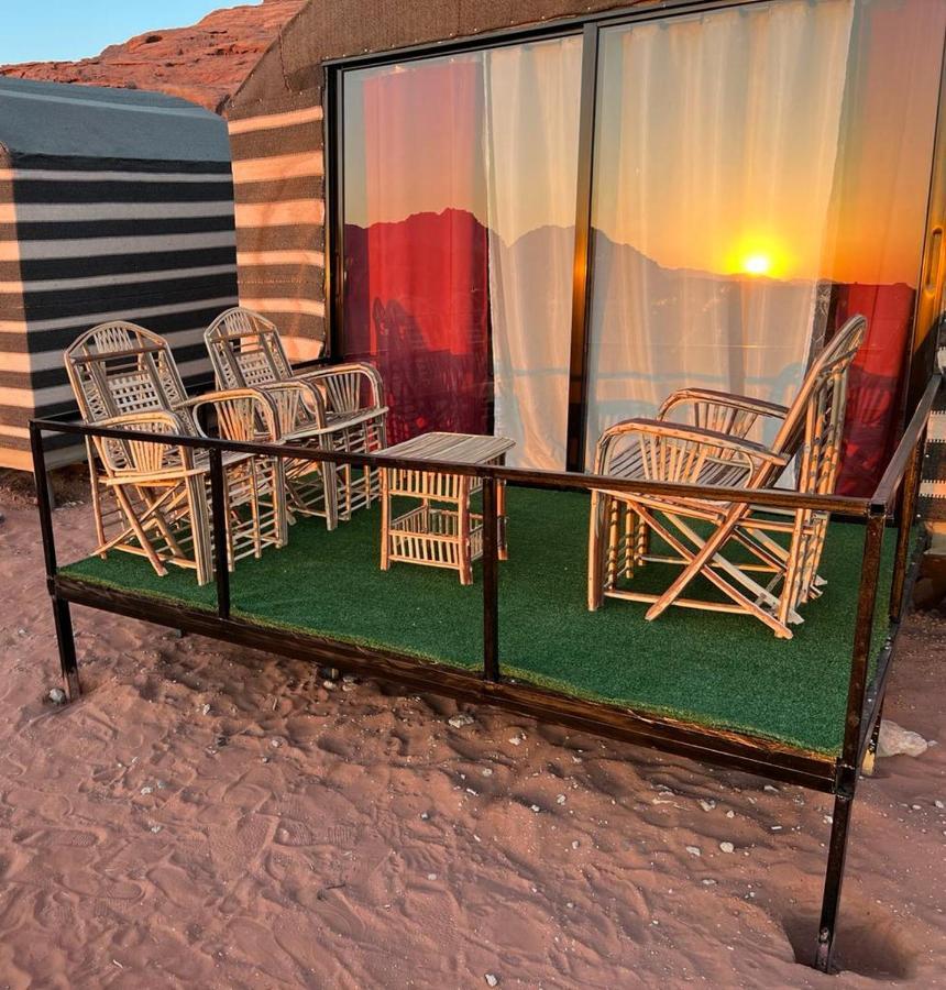 Hotel Bedouin Adventure & Tours Wadi Rum Esterno foto